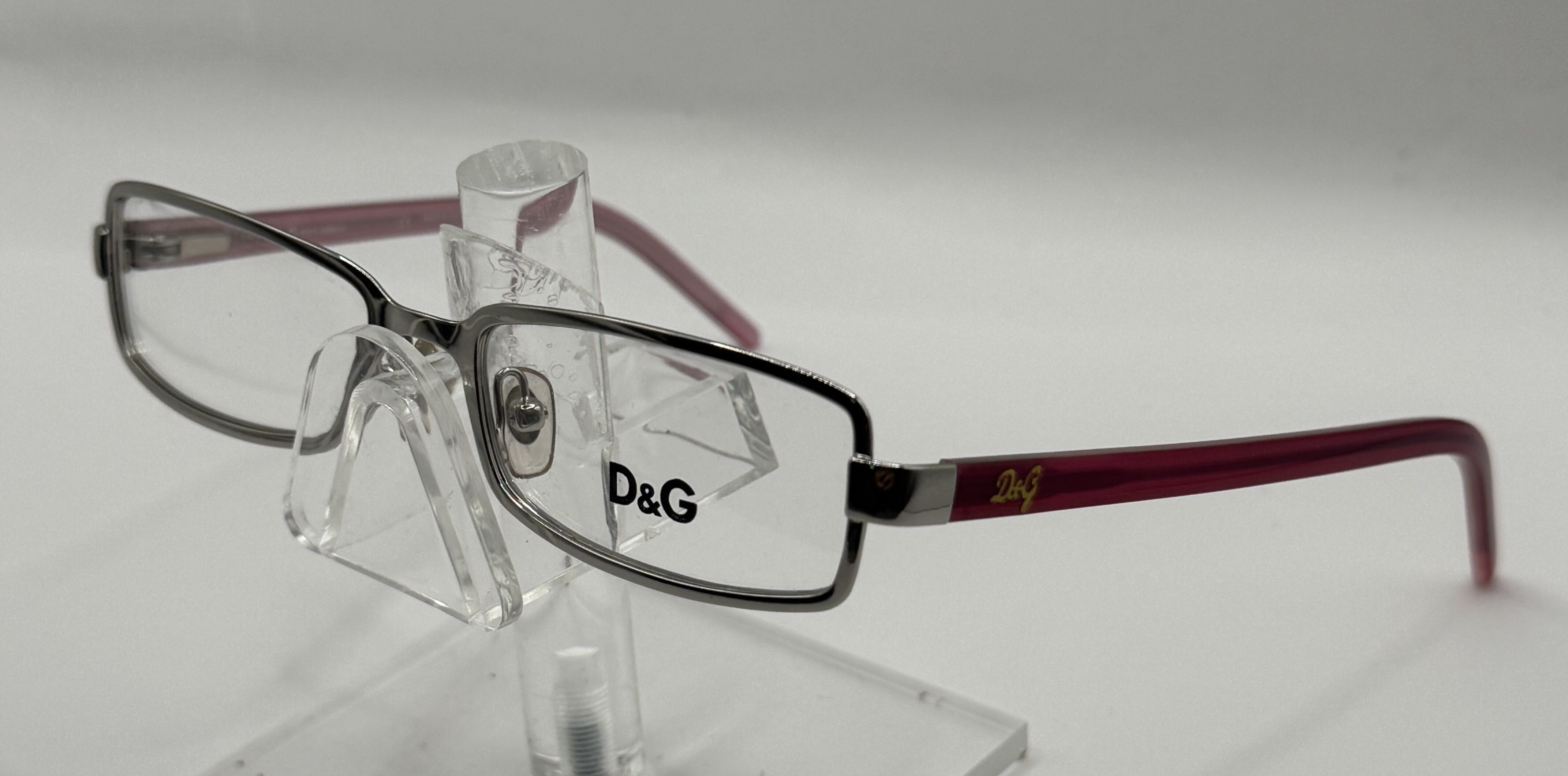 CLEARANCE D&G 5042 101