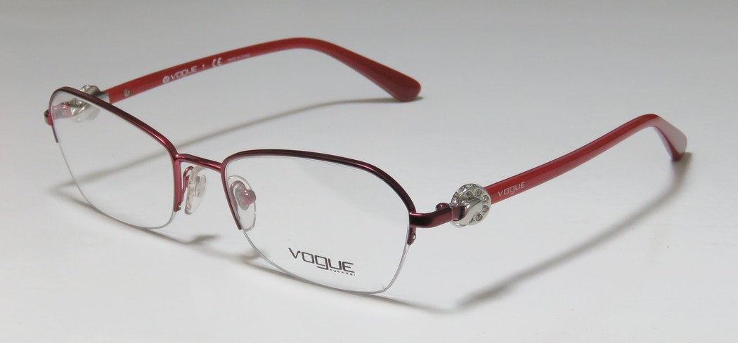 VOGUE 3944-B 717S