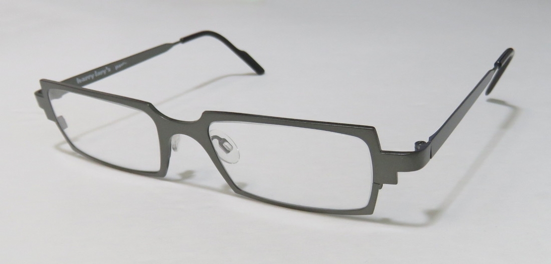 HARRY LARYS VODKY 329