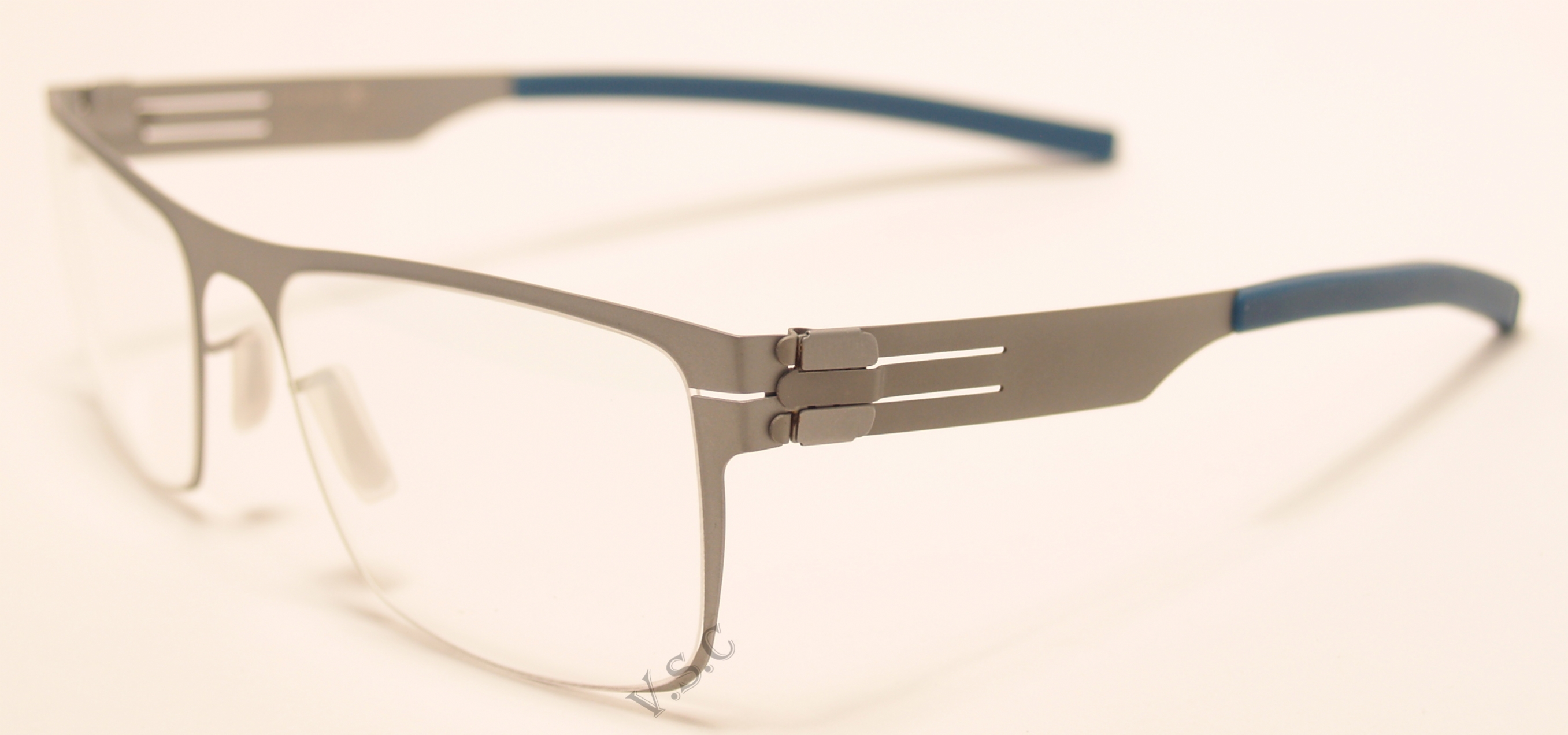 IC BERLIN HEINRICH VON P. CHROME