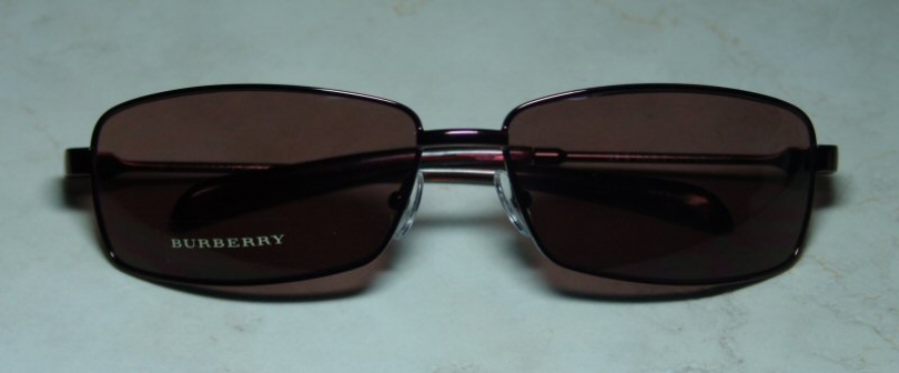 BURBERRY 9446 0AT3